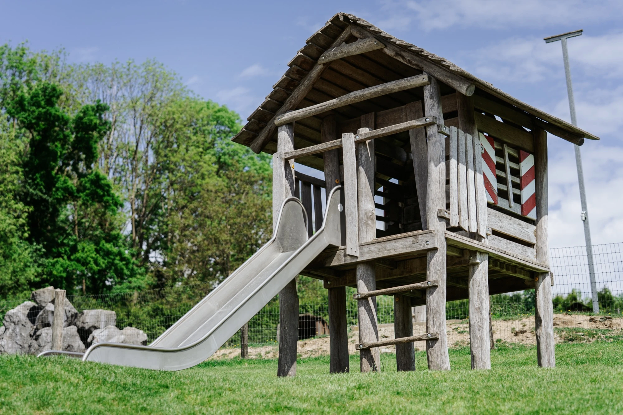 Spielhaus Rutsche